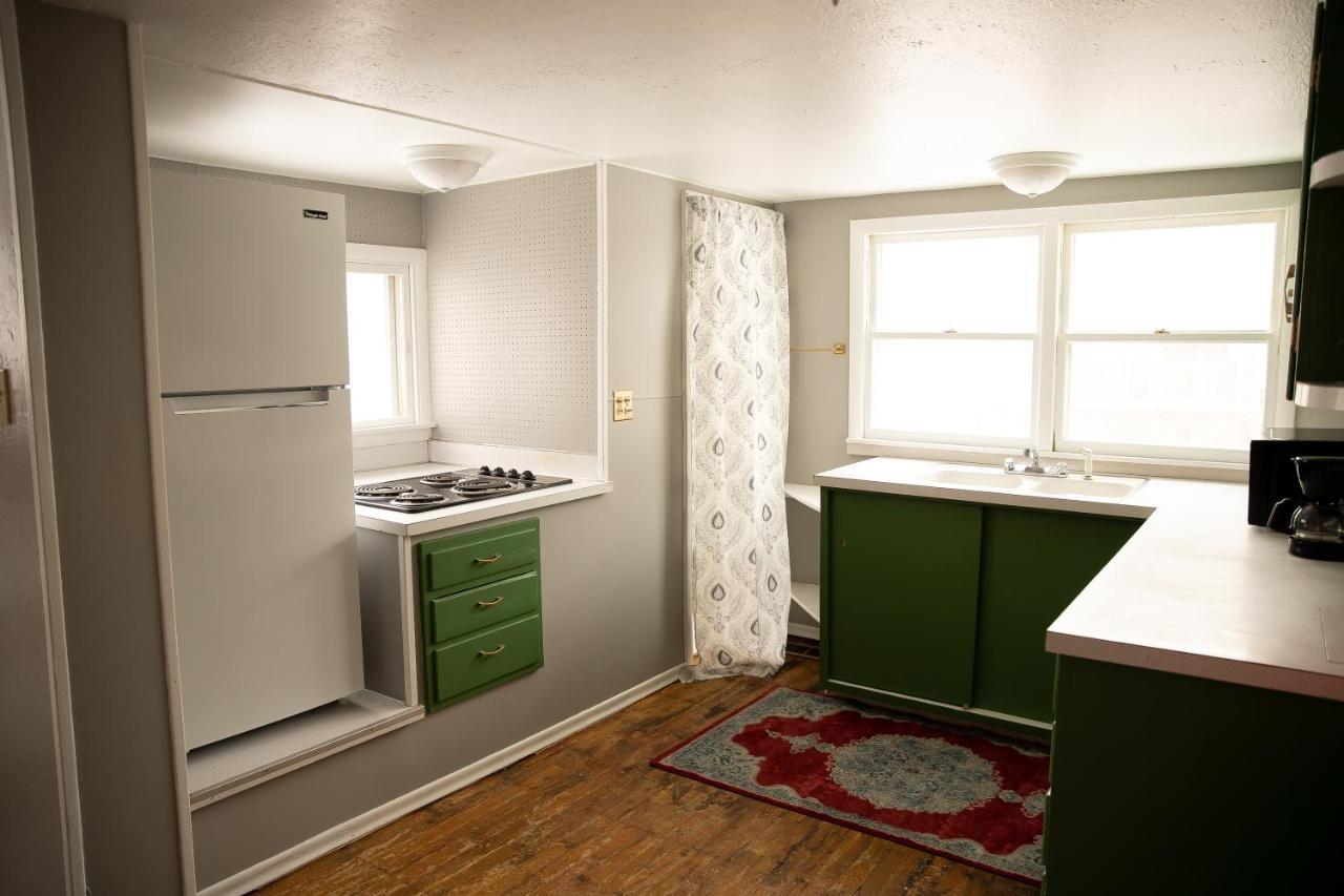 Rustic 2 Bedroom Boho * Laramie